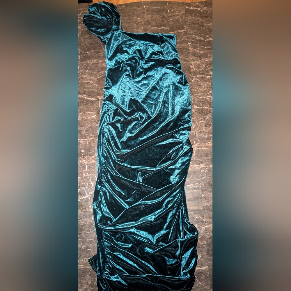 Elegant Club London Maternity Velvet Midi Dress – Emerald Green, US 6 - Picture 5 of 5